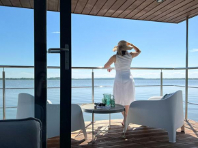 Comfortable house on the water for 3 people, Łazy
